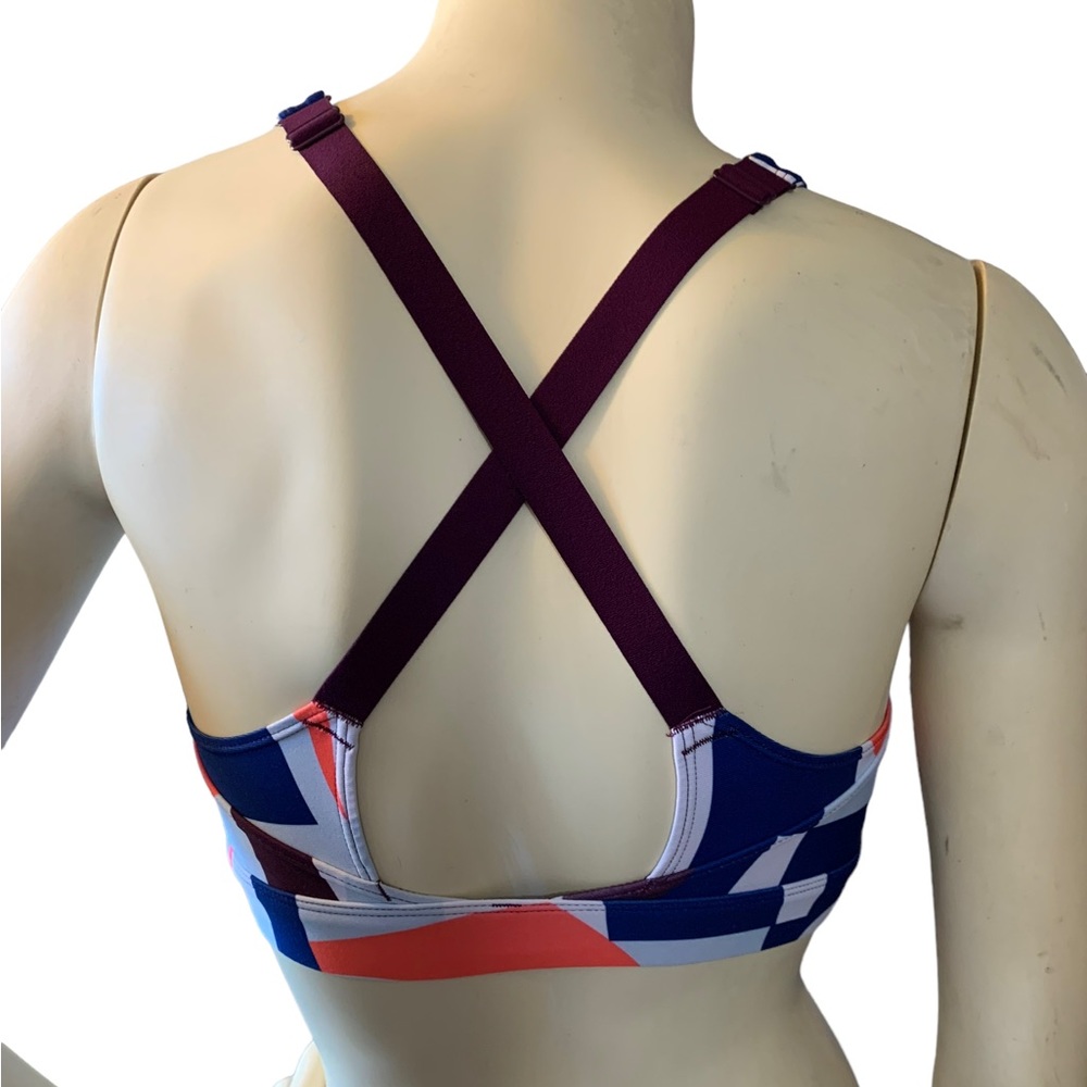 Under Armour Fitted Sports Fitness Bra Size S - Picture 2 of 12